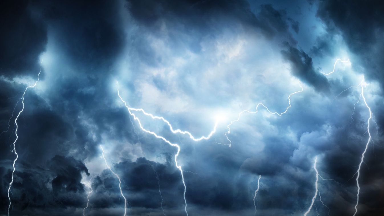 Lightning,Thunderstorm,Flash,Over,The,Night,Sky.,Concept,On,Topic