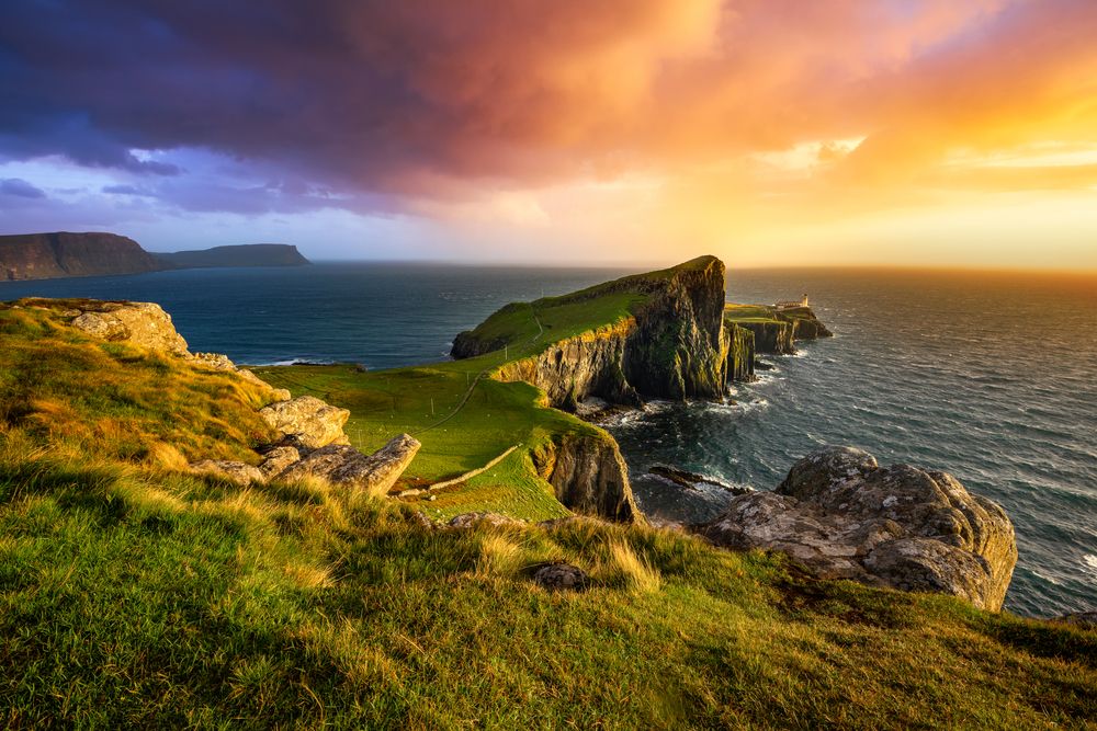 Colourful,Sunset,At,Neist,Point,Lighthouse,In,Scotland.,Isle,Of