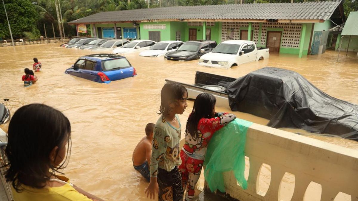 Jelentős károkat okoztak a heves esőzések Thaiföldön karácsonykor