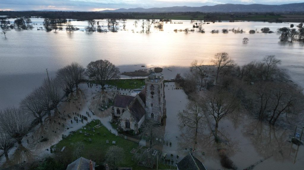 Heavy rain triggers major river swelling, causing widespread flooding in UK