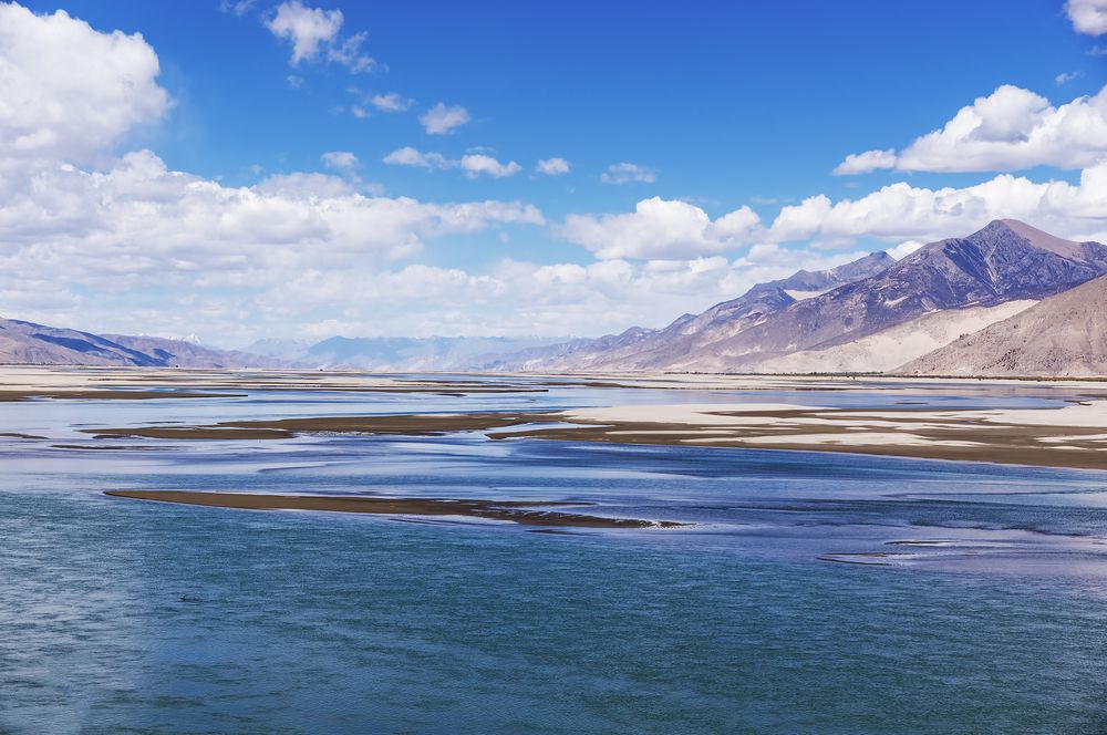 Typical,Landscape,Of,Tibet,-,Holy,Brahmaputra,River,,Yarlung,Tsangpo,
