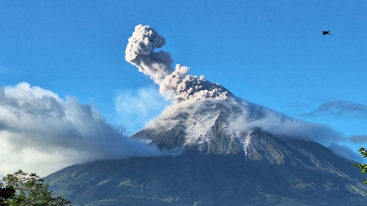 Dalra fakadt a Mayon vulkán a Fülöp-szigeteken