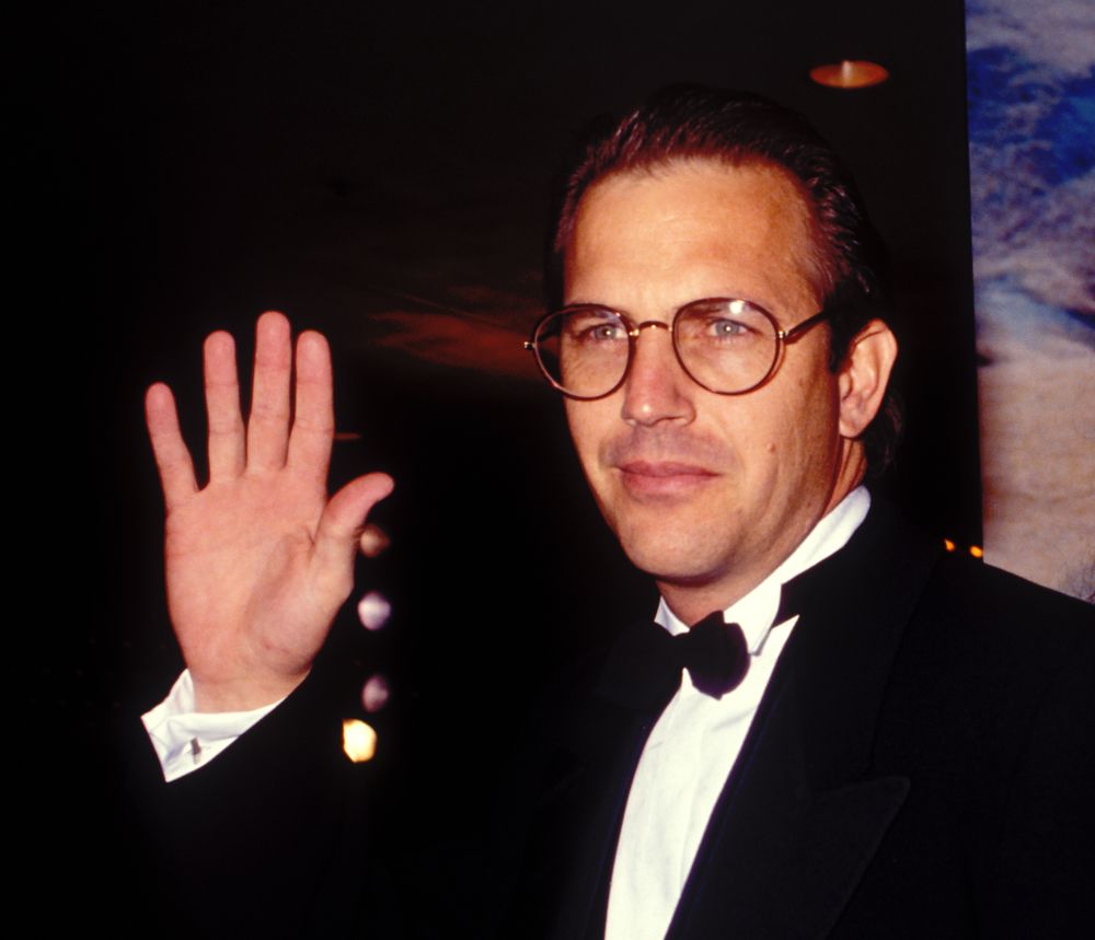 Beverly,Hills,-,Circa,1991:,Keven,Costner,Waves,As,He