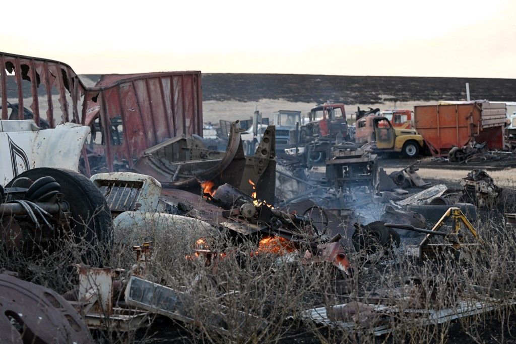 Corral Fire: Abandoned cars burned in San Joaquin County of California