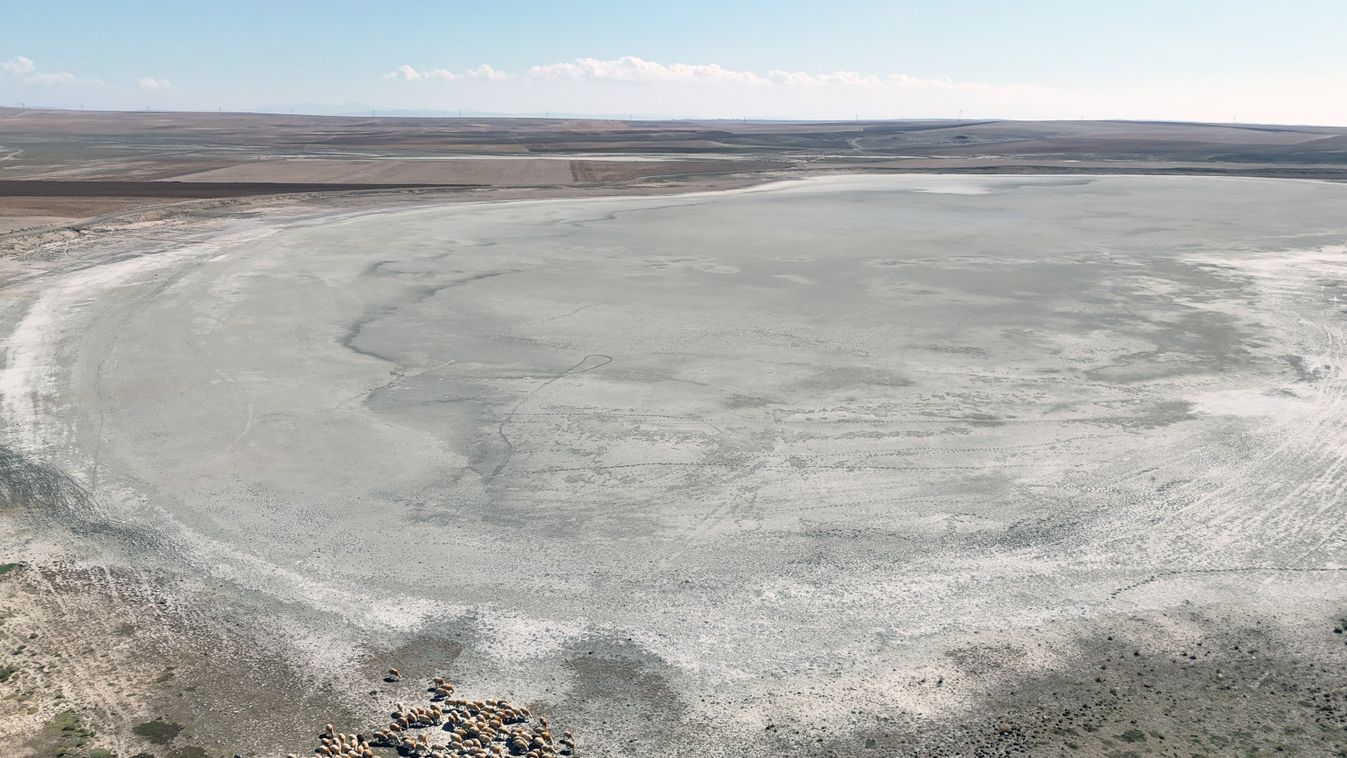 T?RKIYE-KONYA-LAKE KULU-DRYING UP