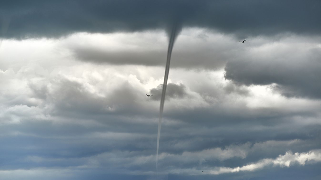 Waterspout,On,The,Sea