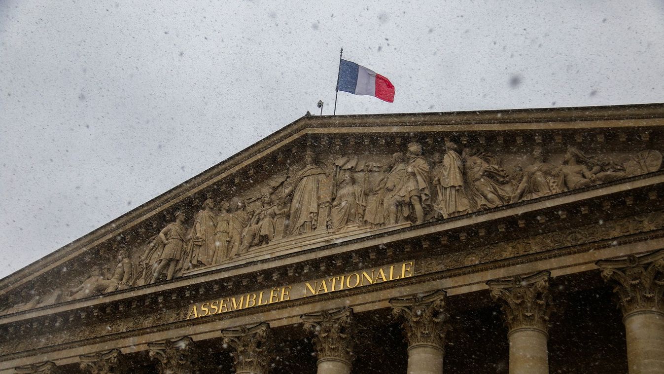 FRANCE-POLITICS-ILLUSTRATION-SNOW-NATIONAL-ASSEMBLY