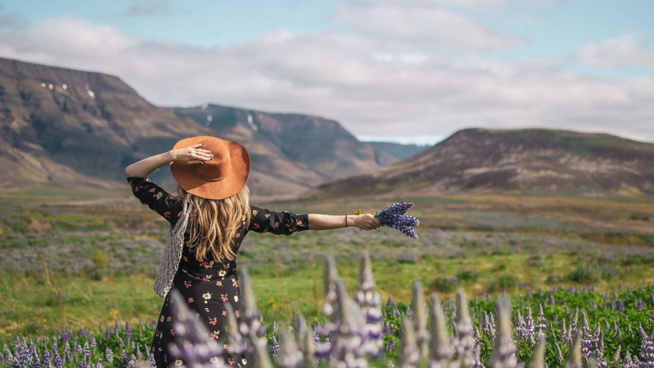 Blond,Woman,Beautiful,Landscape,Iceland,Atlantic,Ocean,Sunny,Day