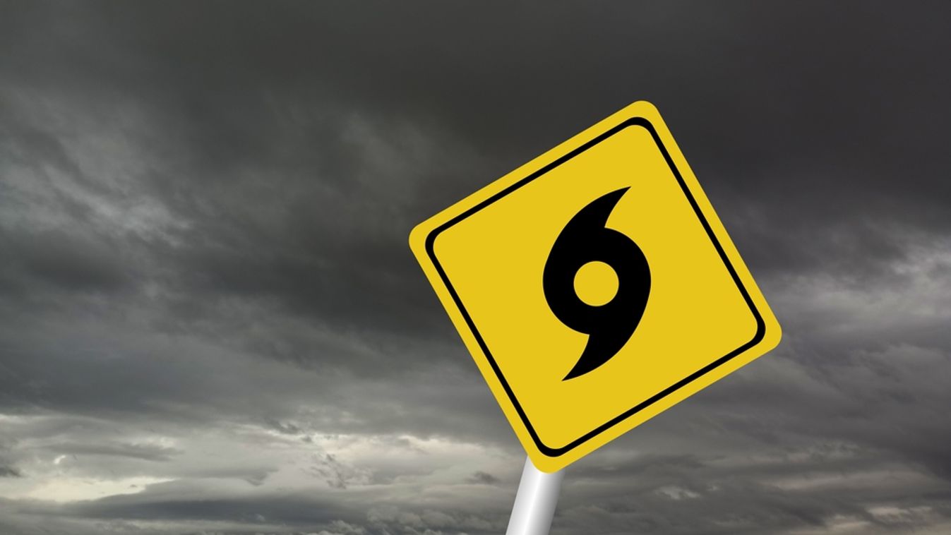 Hurricane,Idalia,Warning,Sign,Against,A,Powerful,Stormy,Background,With