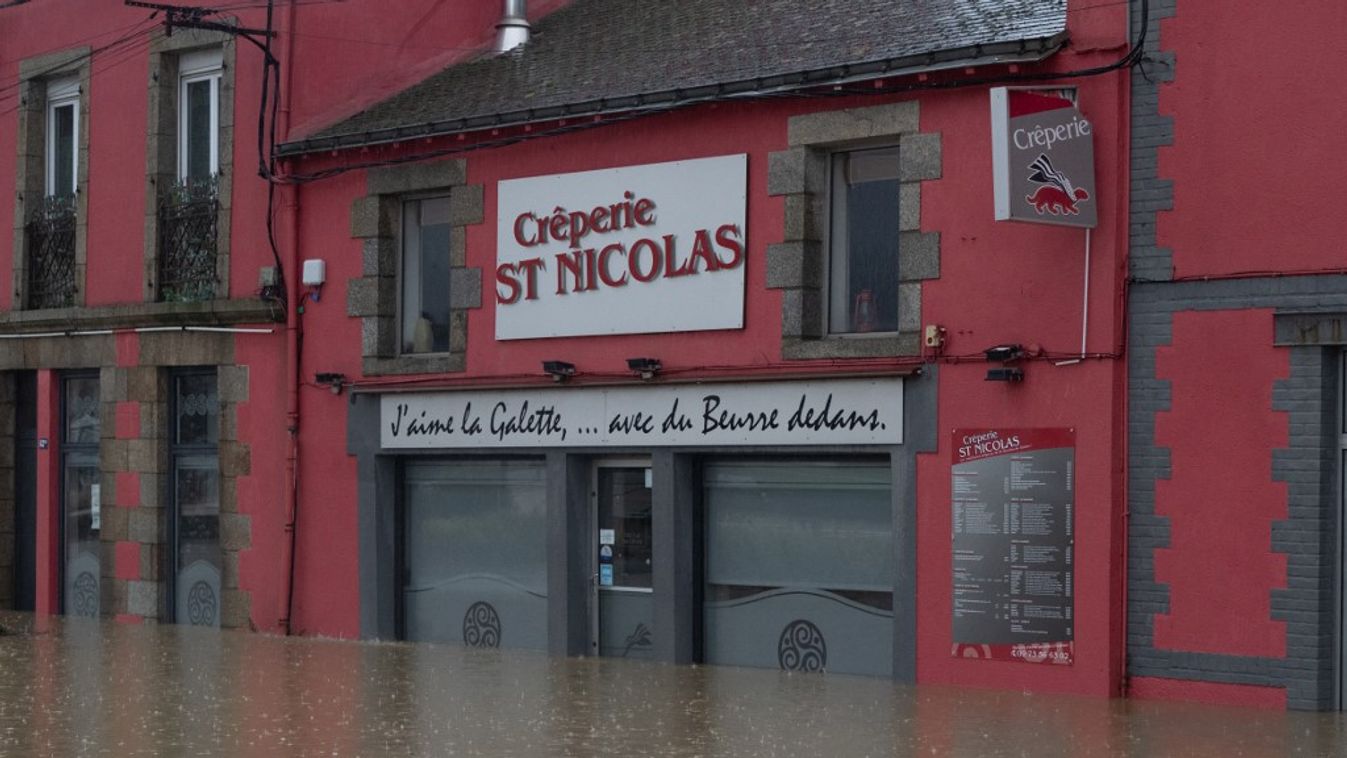 FRANCE - WEATHER - FLOODING - REDON