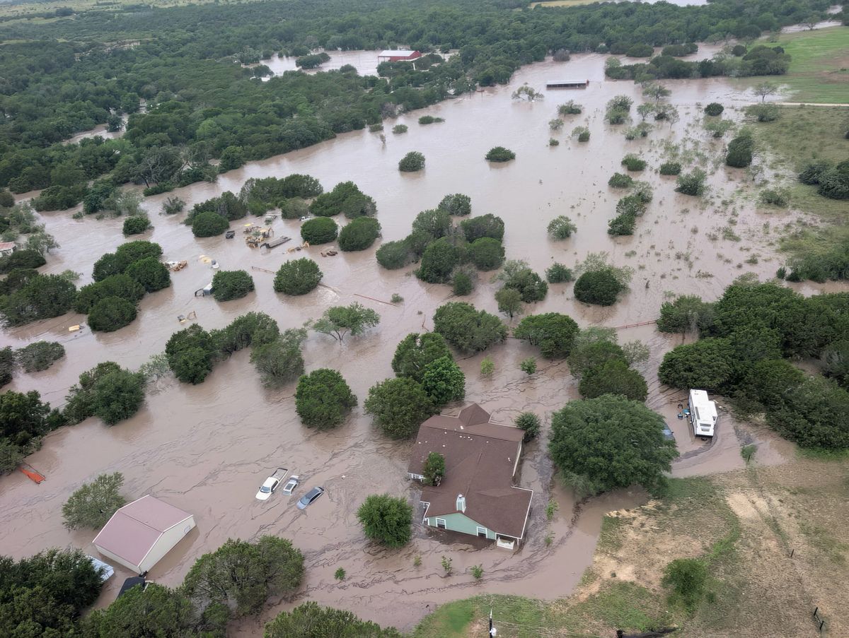 Halálos árvíz texasban