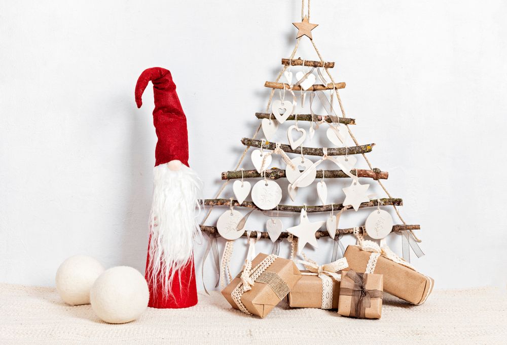 Zero,Waste,Christmas,With,Gifts,Wrapped,In,Craft,Paper,And