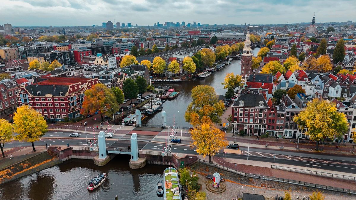 A holland úszó otthon az évszázad megoldása lehet. 