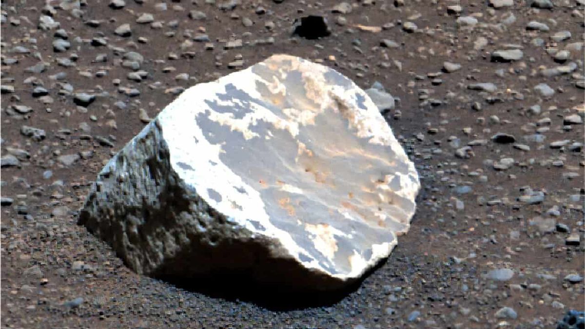Mars felszínén szétszórt kaolinitkőzetek