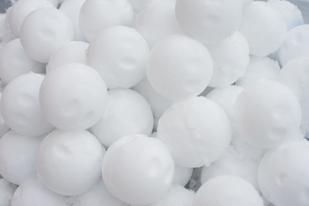 A,Heap,Of,Snowballs,Closeup.,Winter,Background,Texture