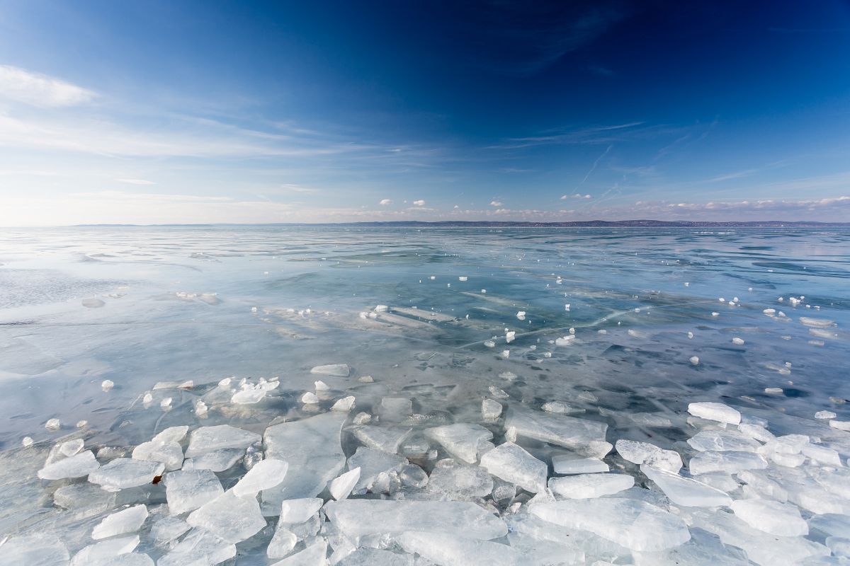 Megvastagodott a Balaton jege!