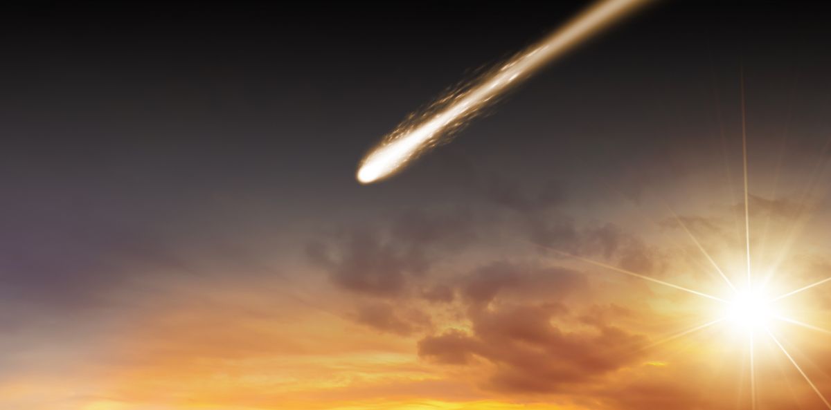 A,Large,Meteorite,And,Sunset,Sky,Landscape.,Falling,Meteorite,,Comet,