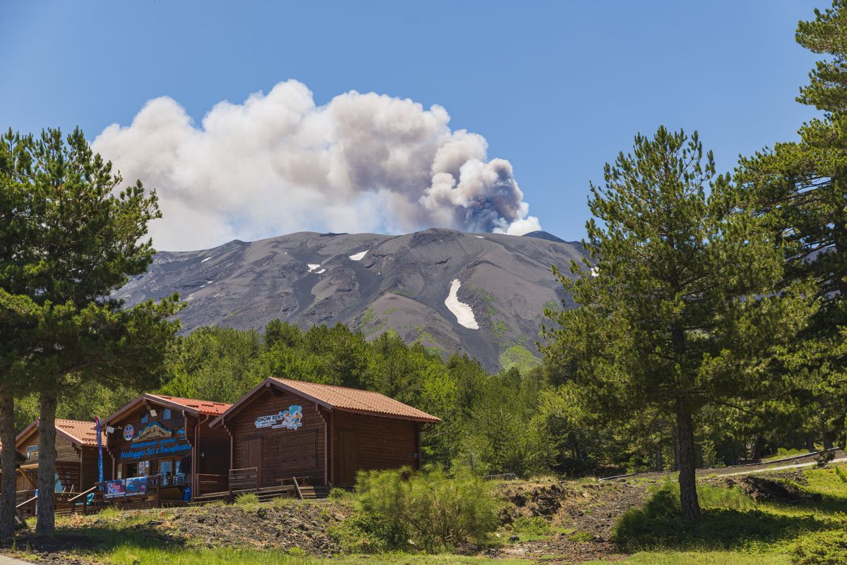 Etna vulkánkitörés Szicíliában.